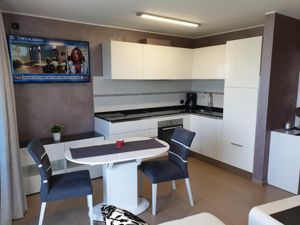 Apartments Riva-Interauto أوماغ المظهر الخارجي الصورة