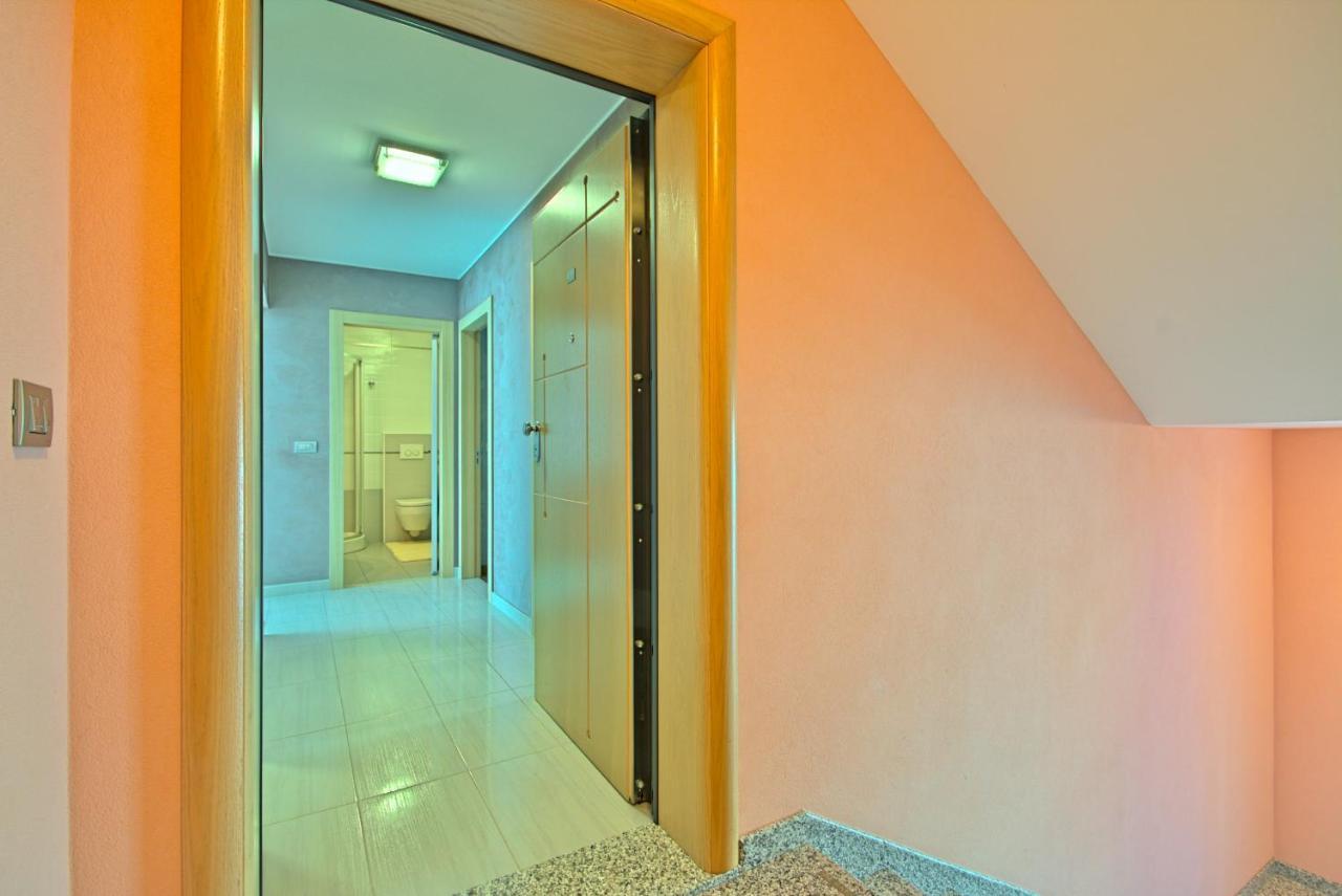 Apartments Riva-Interauto أوماغ المظهر الخارجي الصورة