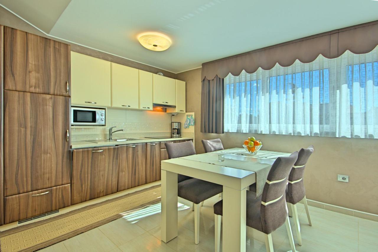 Apartments Riva-Interauto أوماغ المظهر الخارجي الصورة