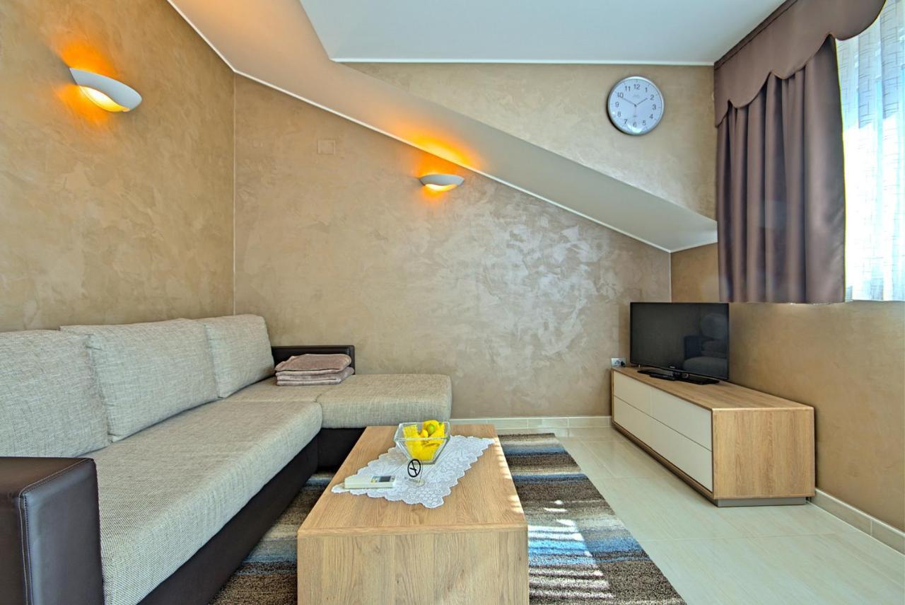 Apartments Riva-Interauto أوماغ المظهر الخارجي الصورة