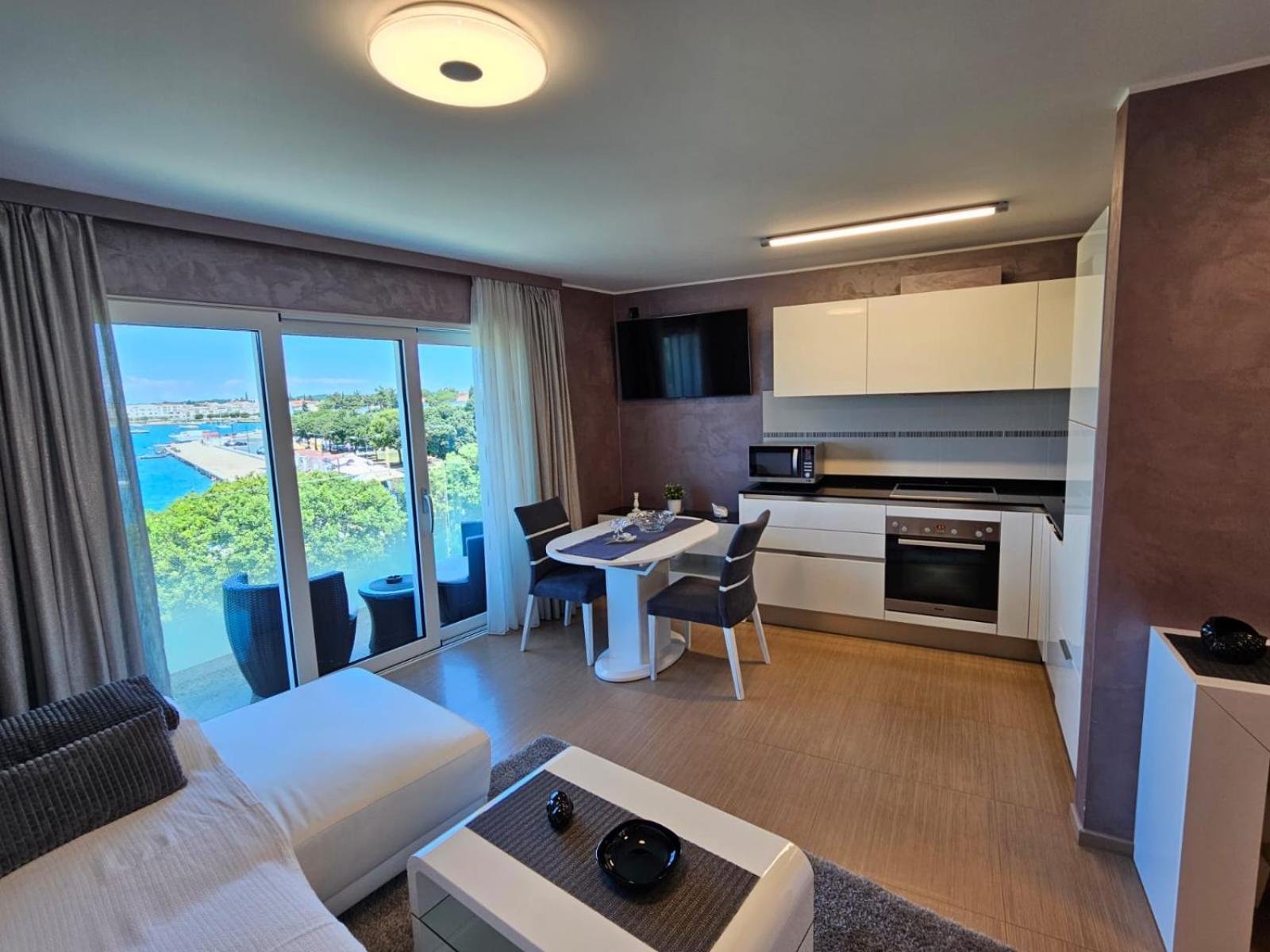 Apartments Riva-Interauto أوماغ المظهر الخارجي الصورة
